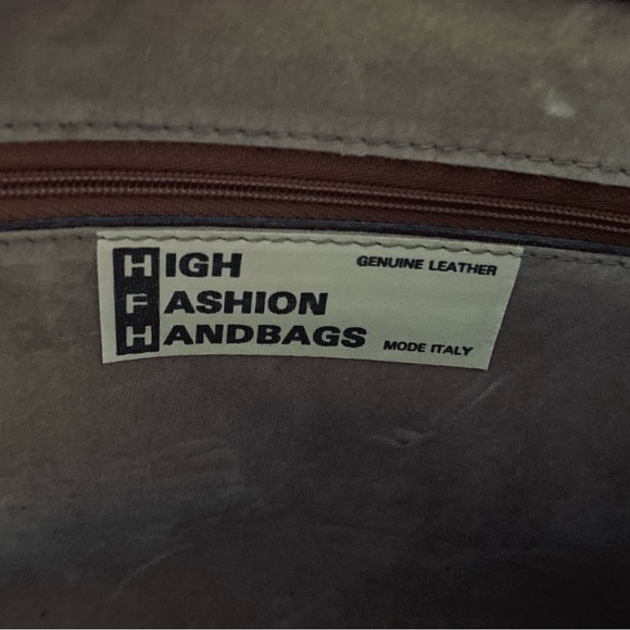 HIGH FASHION HANDBAGS - BLACK - GENUINE LEATHER - HANDBAG/CLUTCH - Gold Accents - Picture 5 of 7